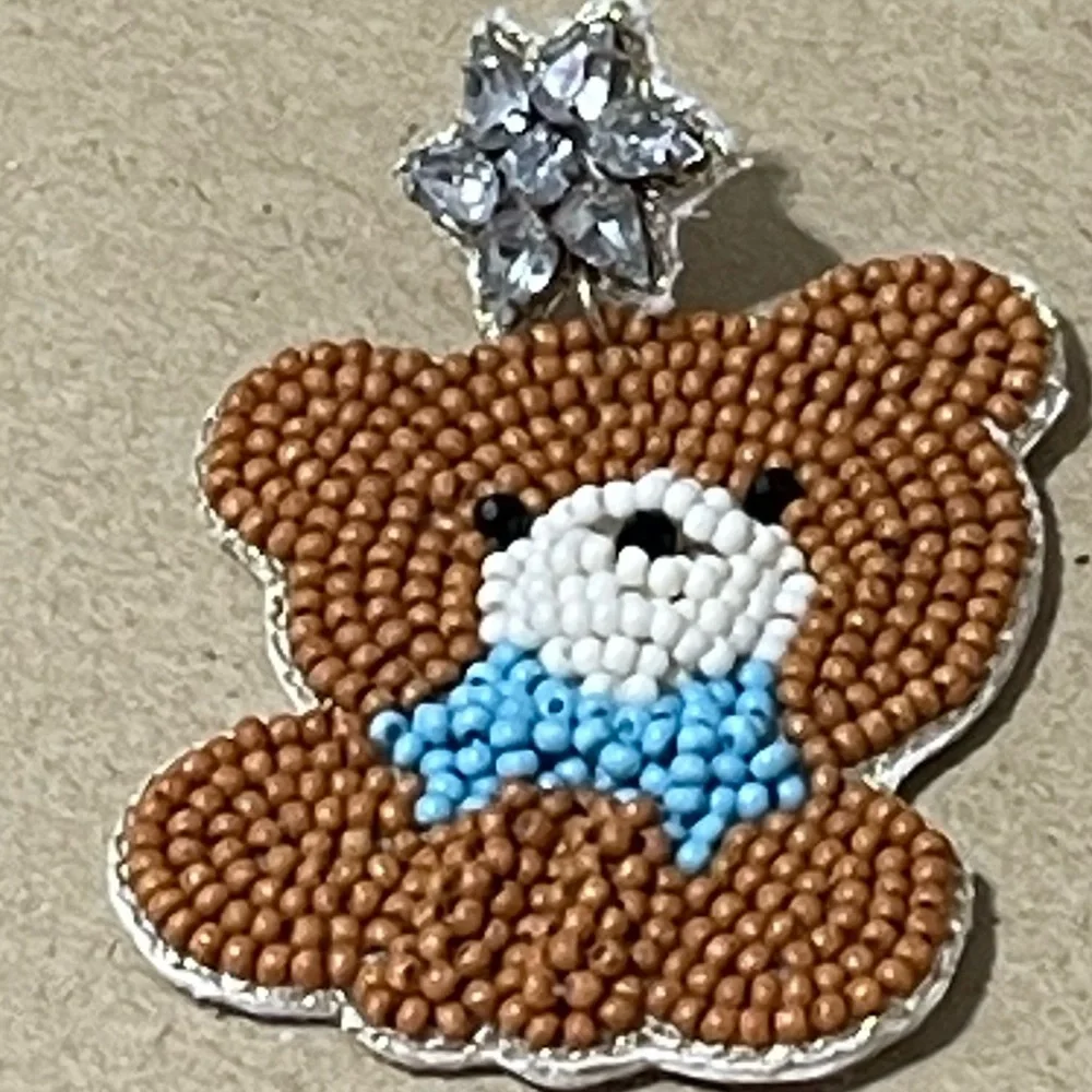 🎉💙Multi Beaded Crystal Teddy Bear Earrings - Picture 1 of 2